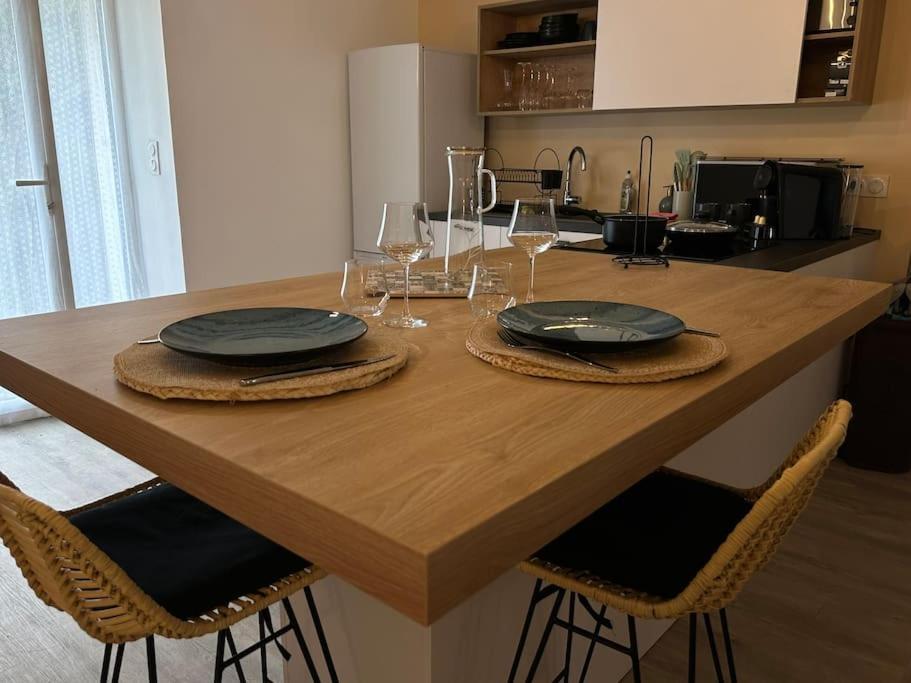 Appartement Moderne Avec Jardin Et Parking Vannes Eksteriør billede